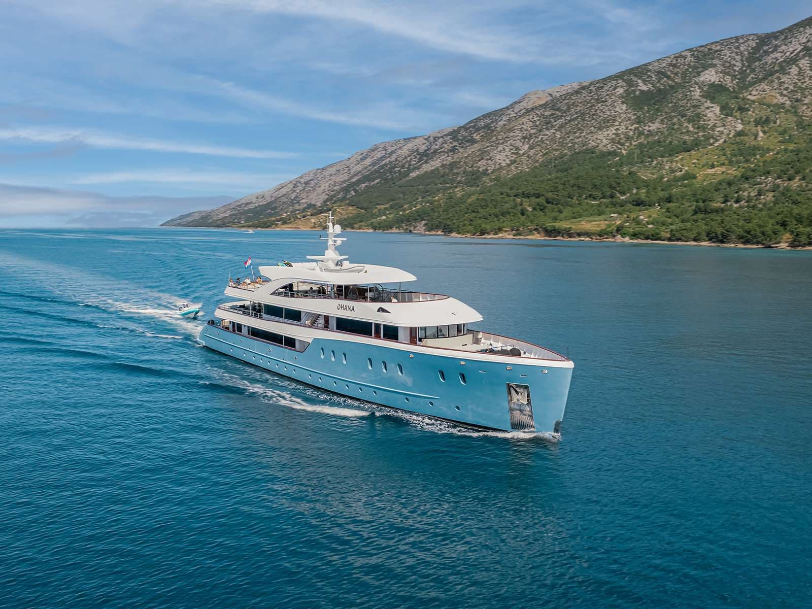 yachtPic1