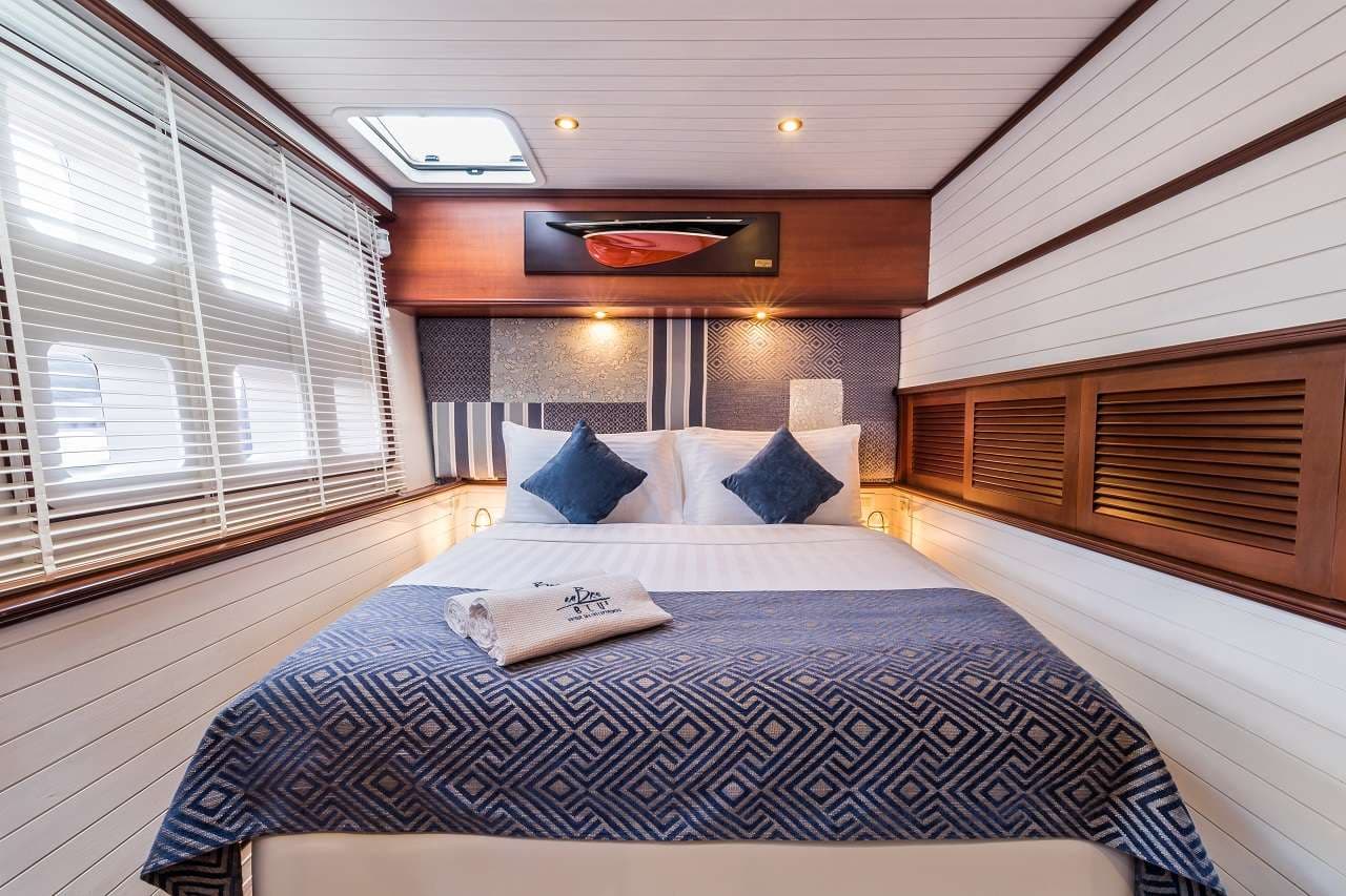 yachtPic12
