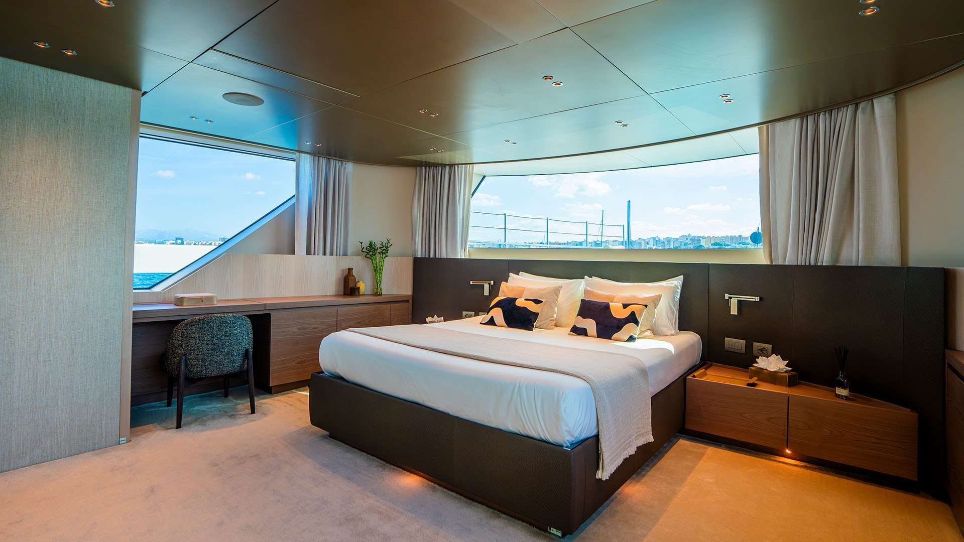 yachtPic6