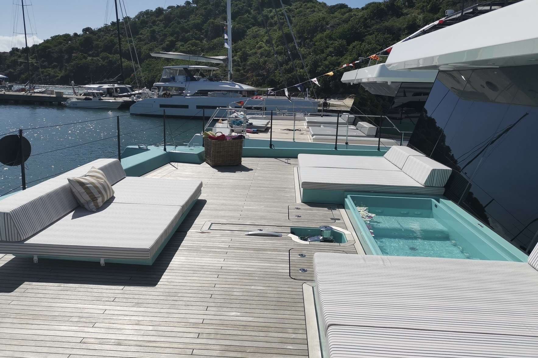 yachtPic19