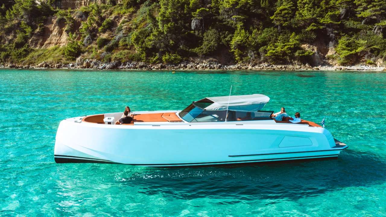 yachtPic1
