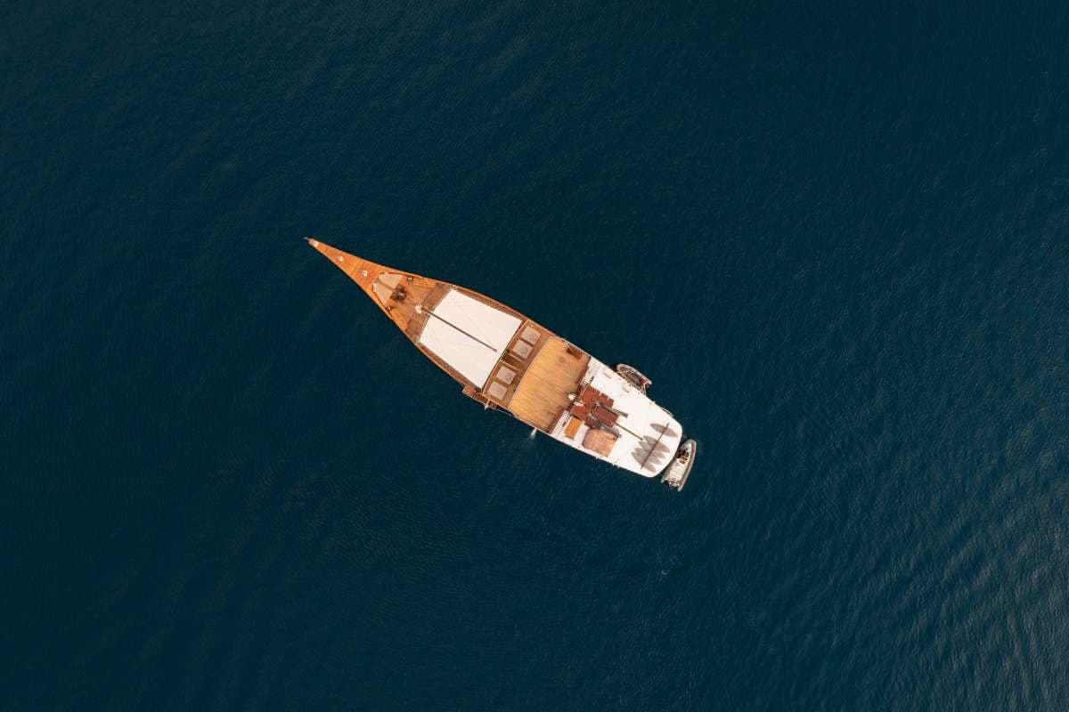 yachtPic18