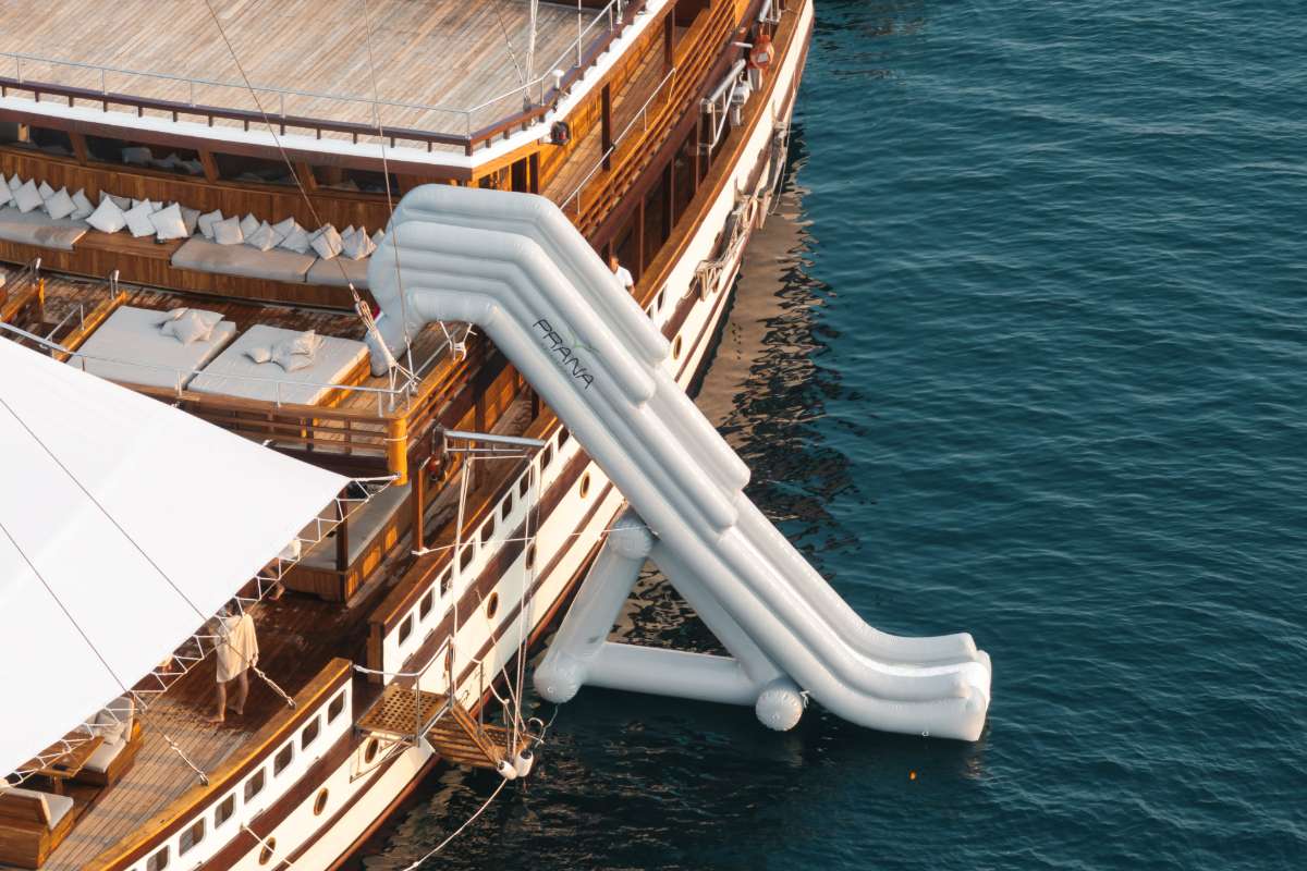 yachtPic11