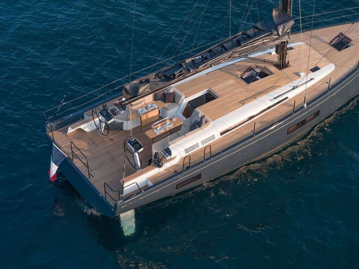 yachtPic1