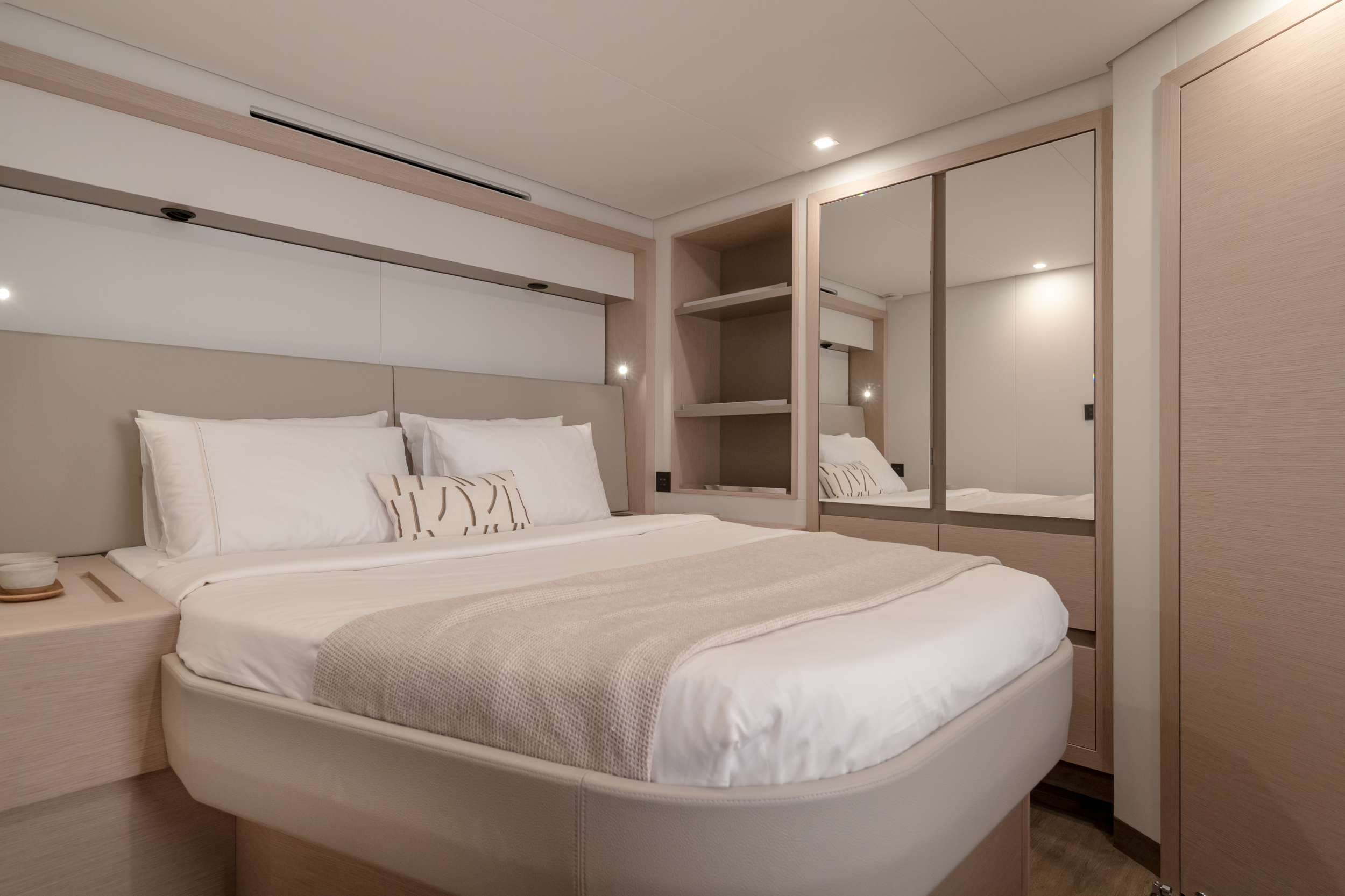 yachtPic10