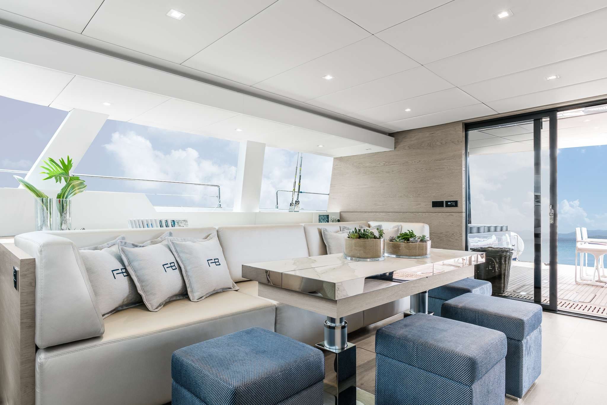 yachtPic2