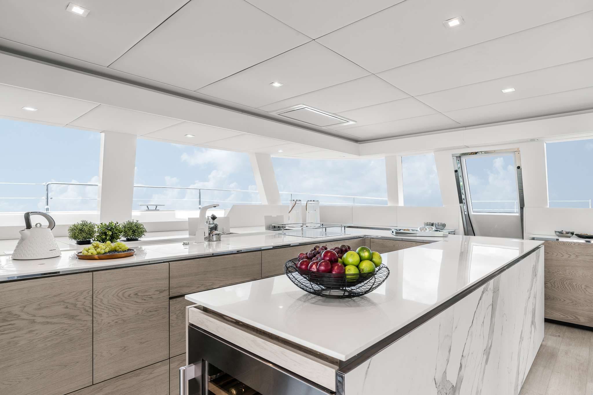 yachtPic4