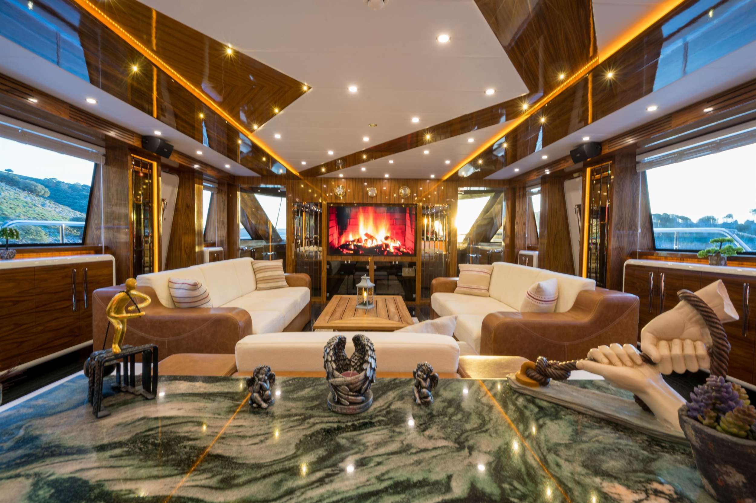 yachtPic2