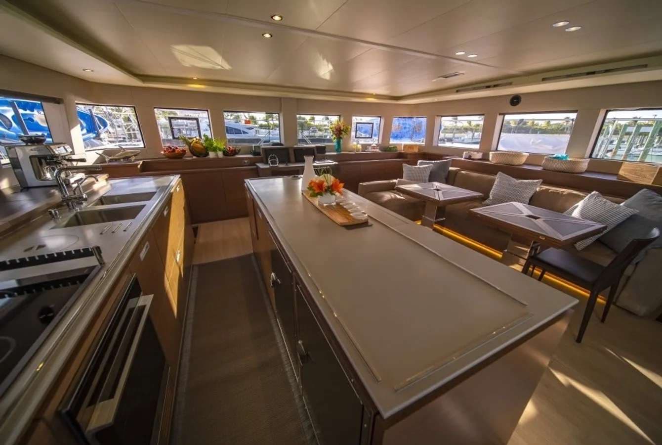 yachtPic11