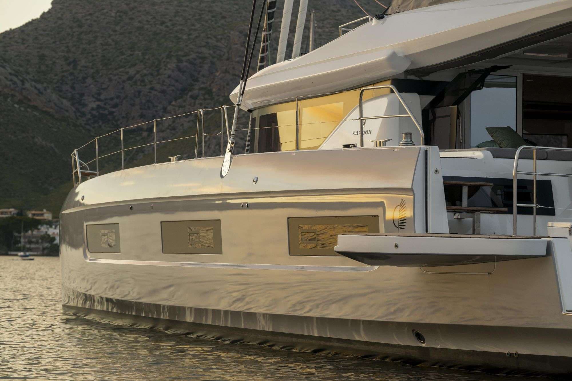 SUNNY DREAM, 20m catamaran