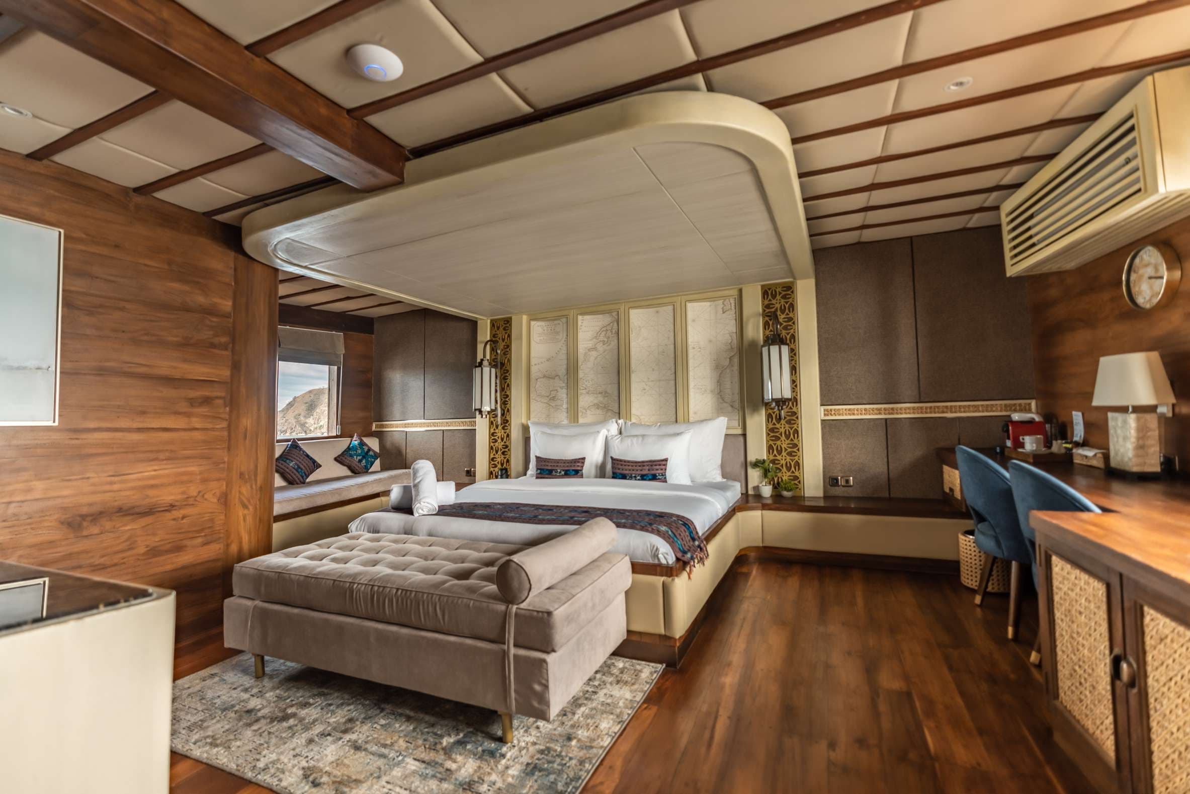 yachtPic8
