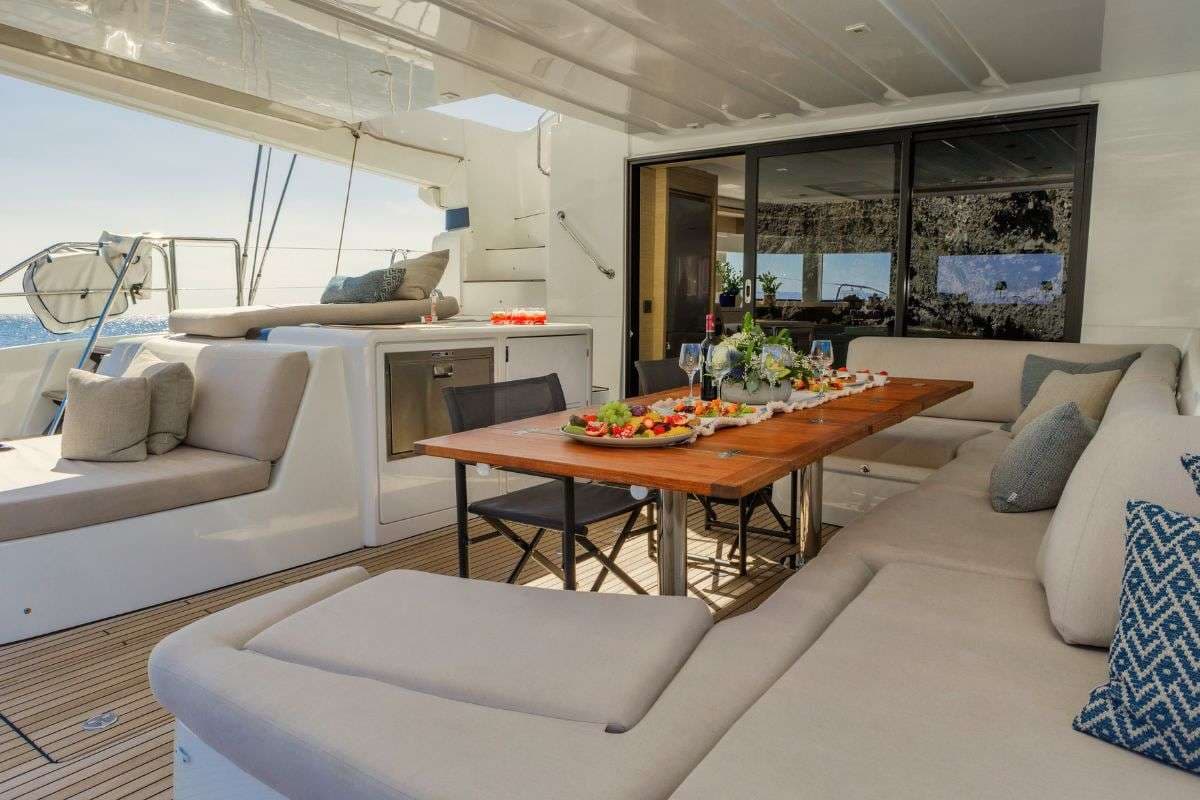 yachtPic18