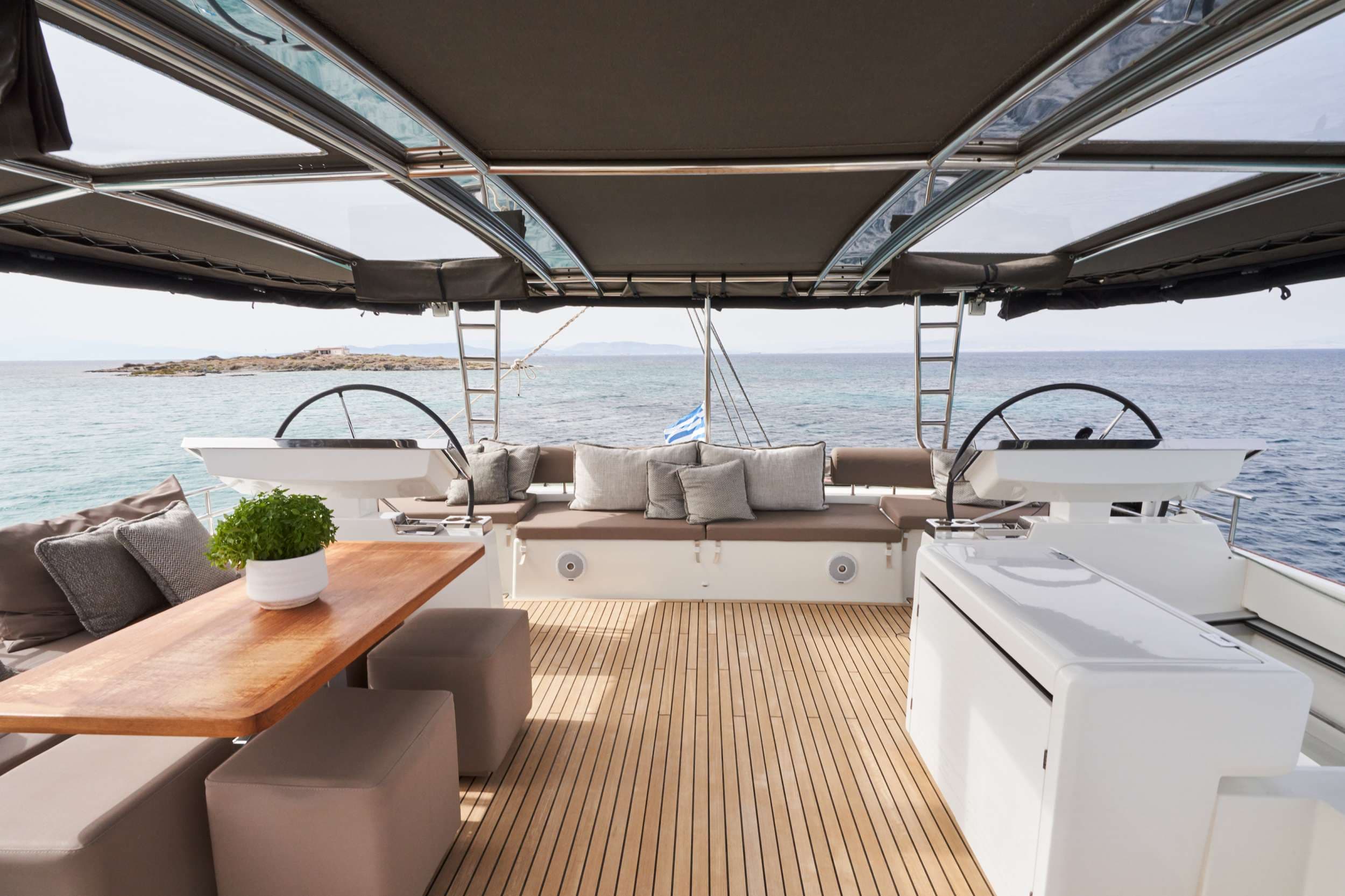 yachtPic19