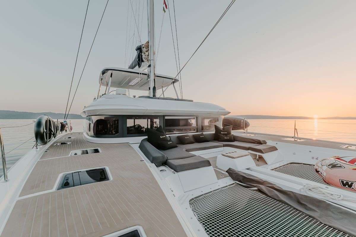 TRI WING (LAGOON 55), photo 18 of 20
