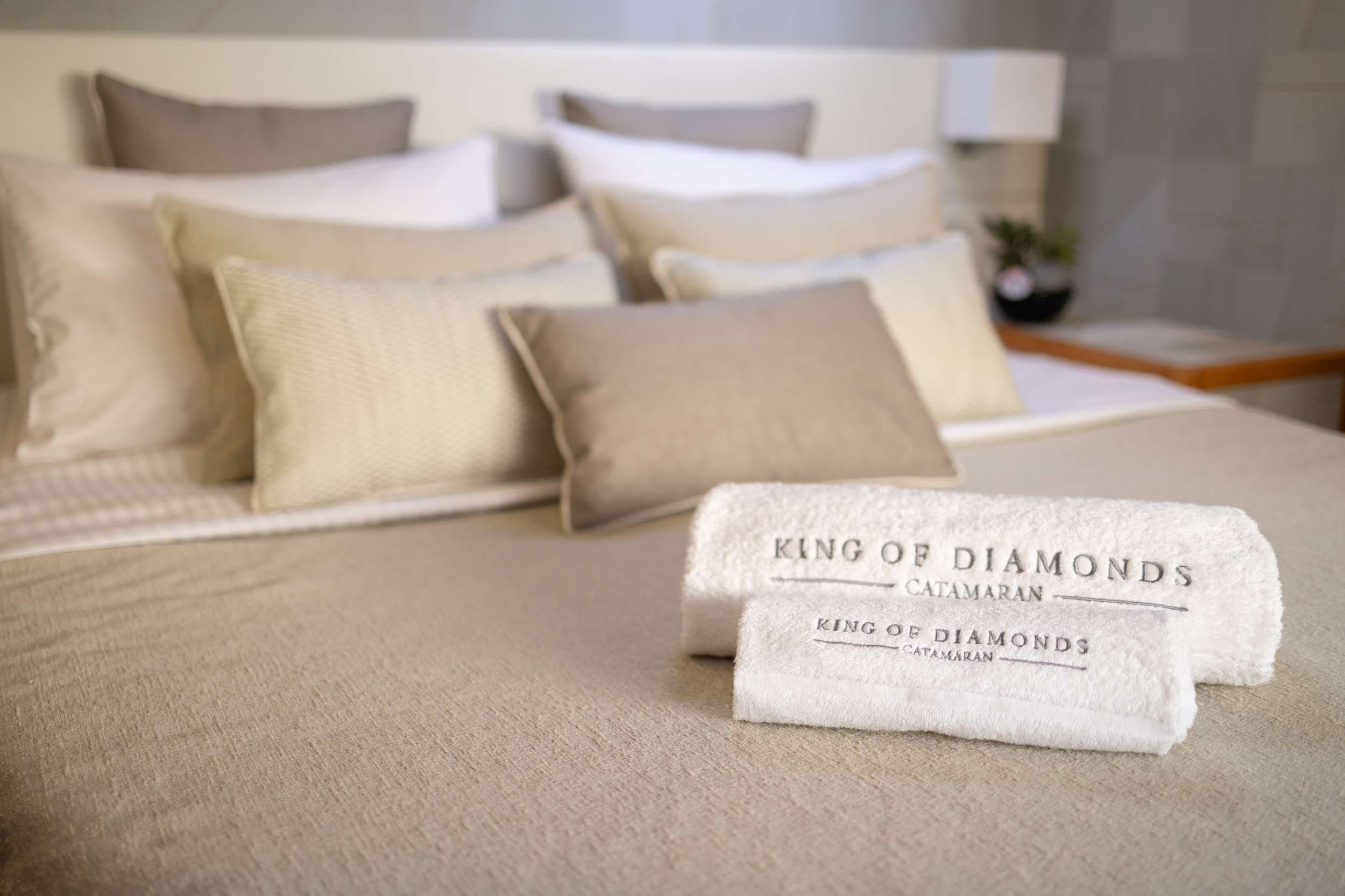KING OF DIAMONDS - Image 9