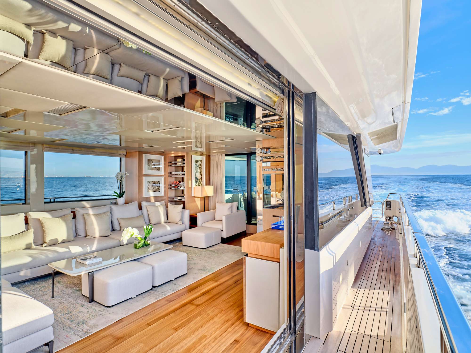 GOLDEN YACHT - Image 10