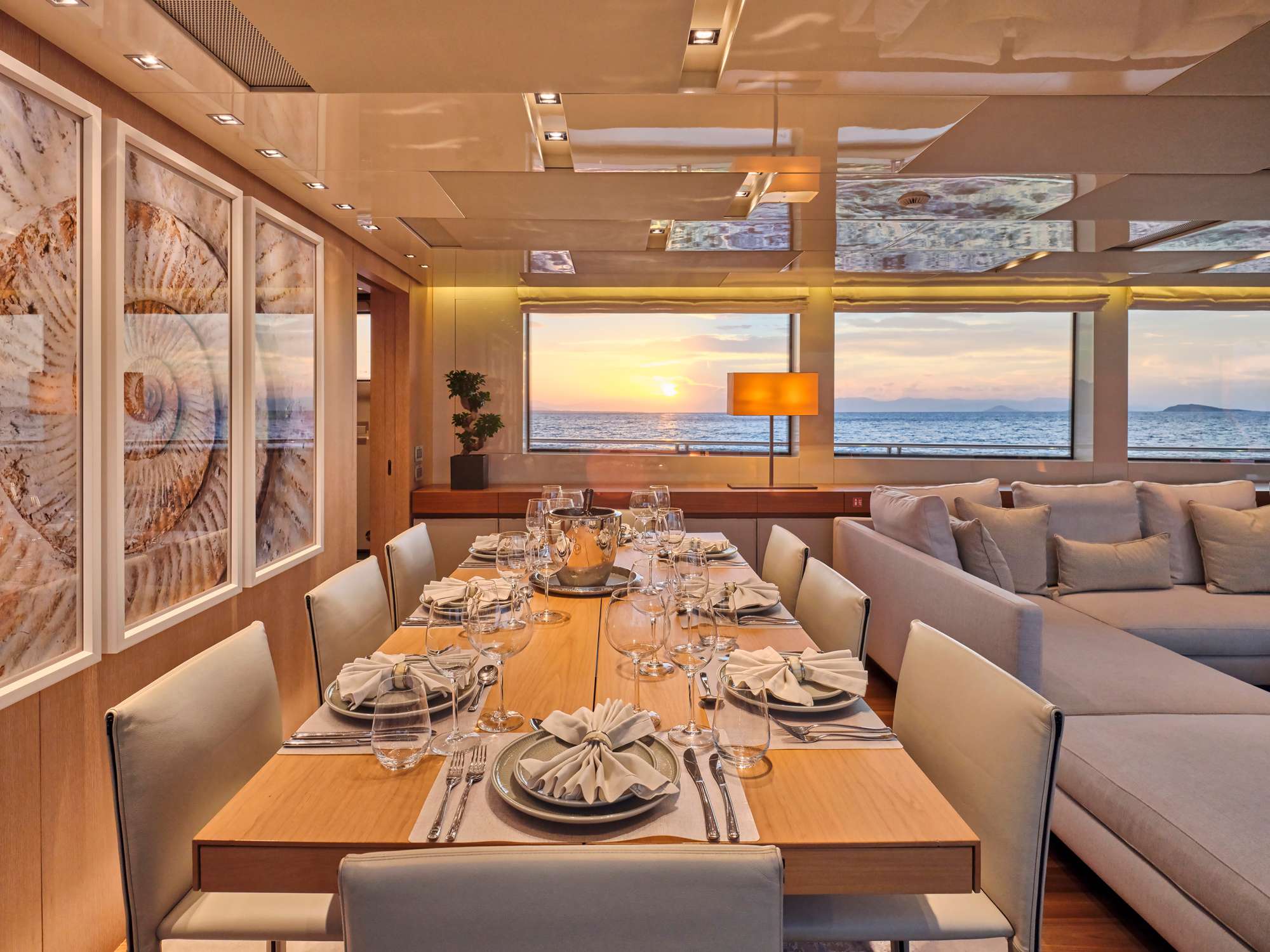 GOLDEN YACHT - Image 13