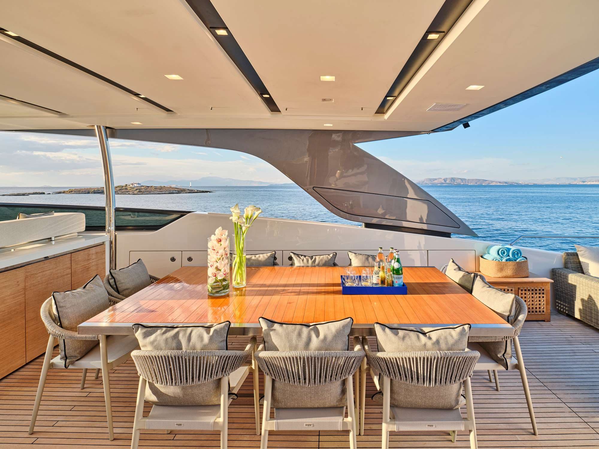 GOLDEN YACHT - Image 6