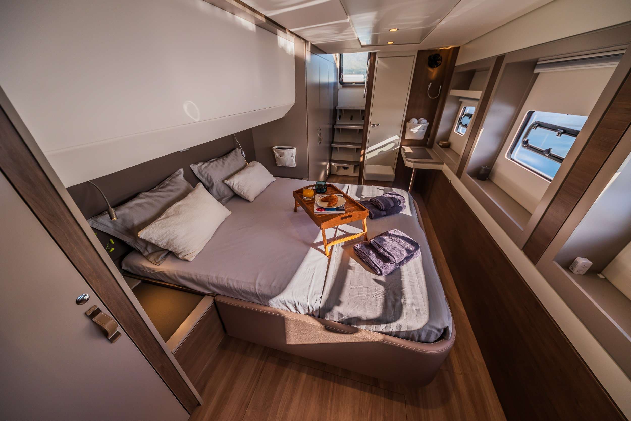 OCEAN LOUNGE - Image 6