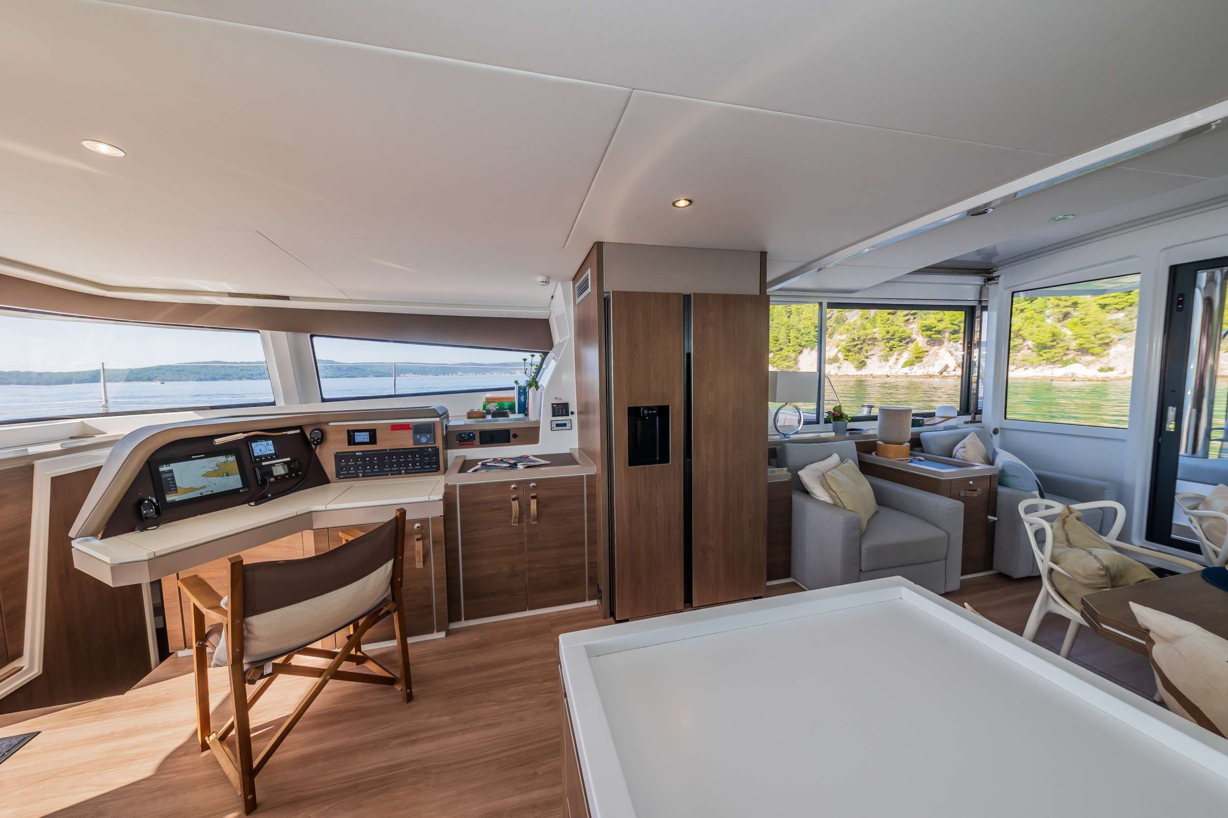 OCEAN LOUNGE - Image 7