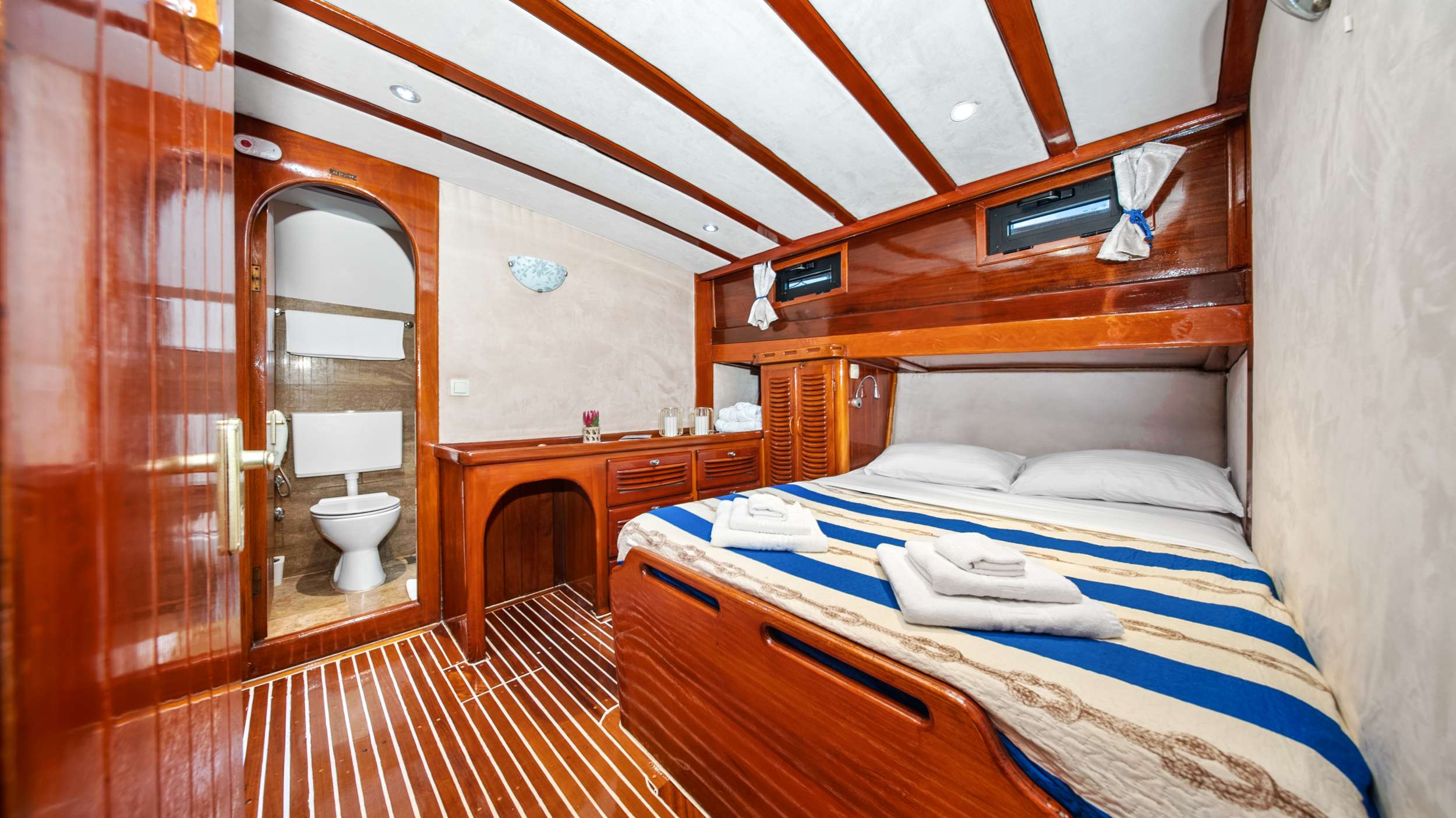 ELEGANZA, Foto 29 von 30