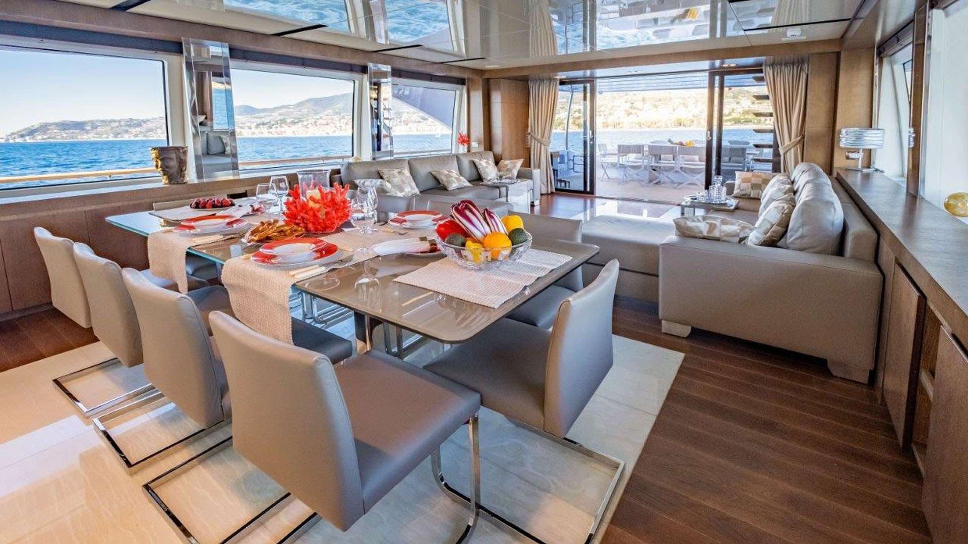 BACCARAT - Image 3