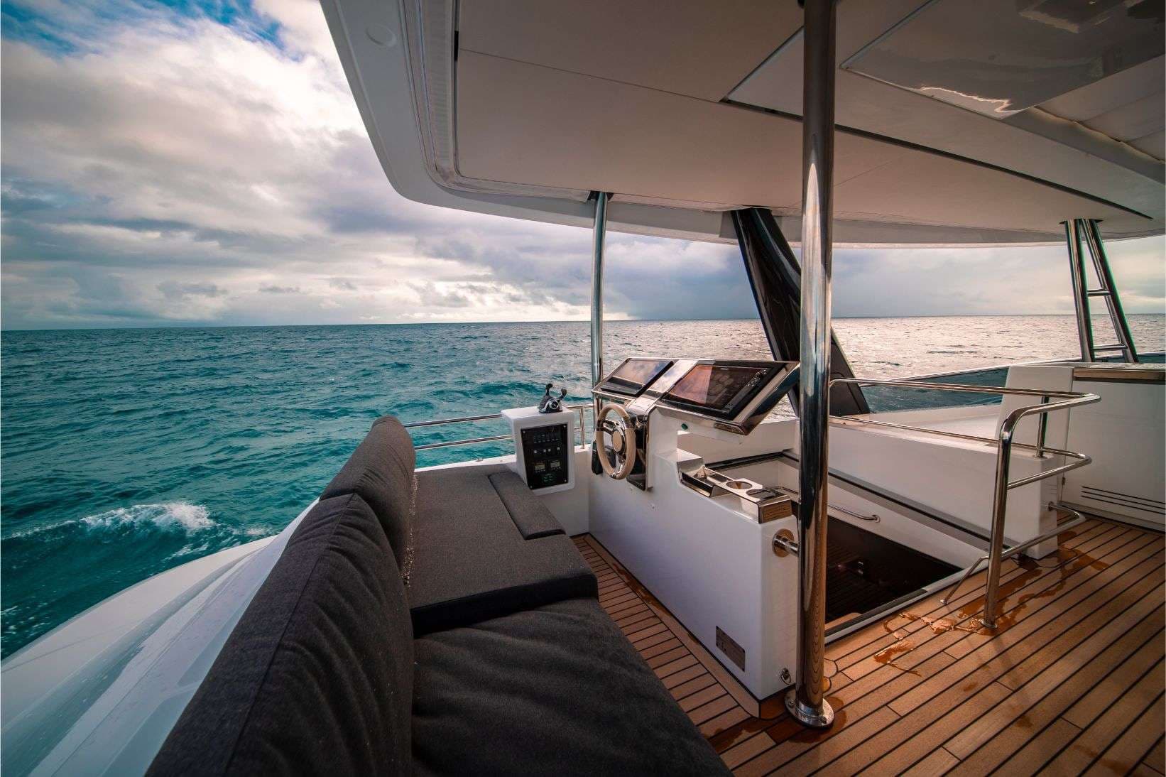 SERENITY VII, foto 15 van 30