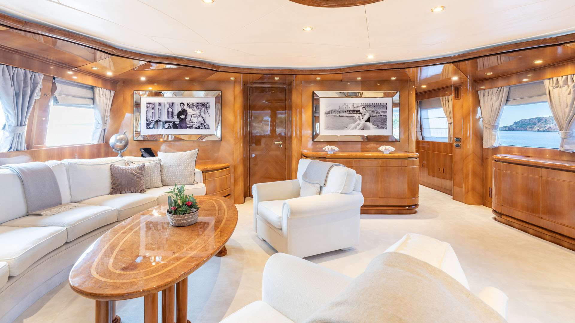 LADY G II - Image 16
