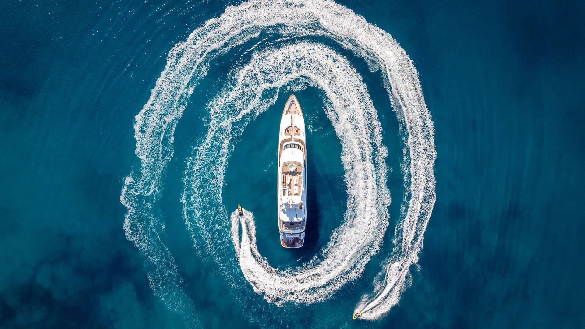 LADY G II - Image 19
