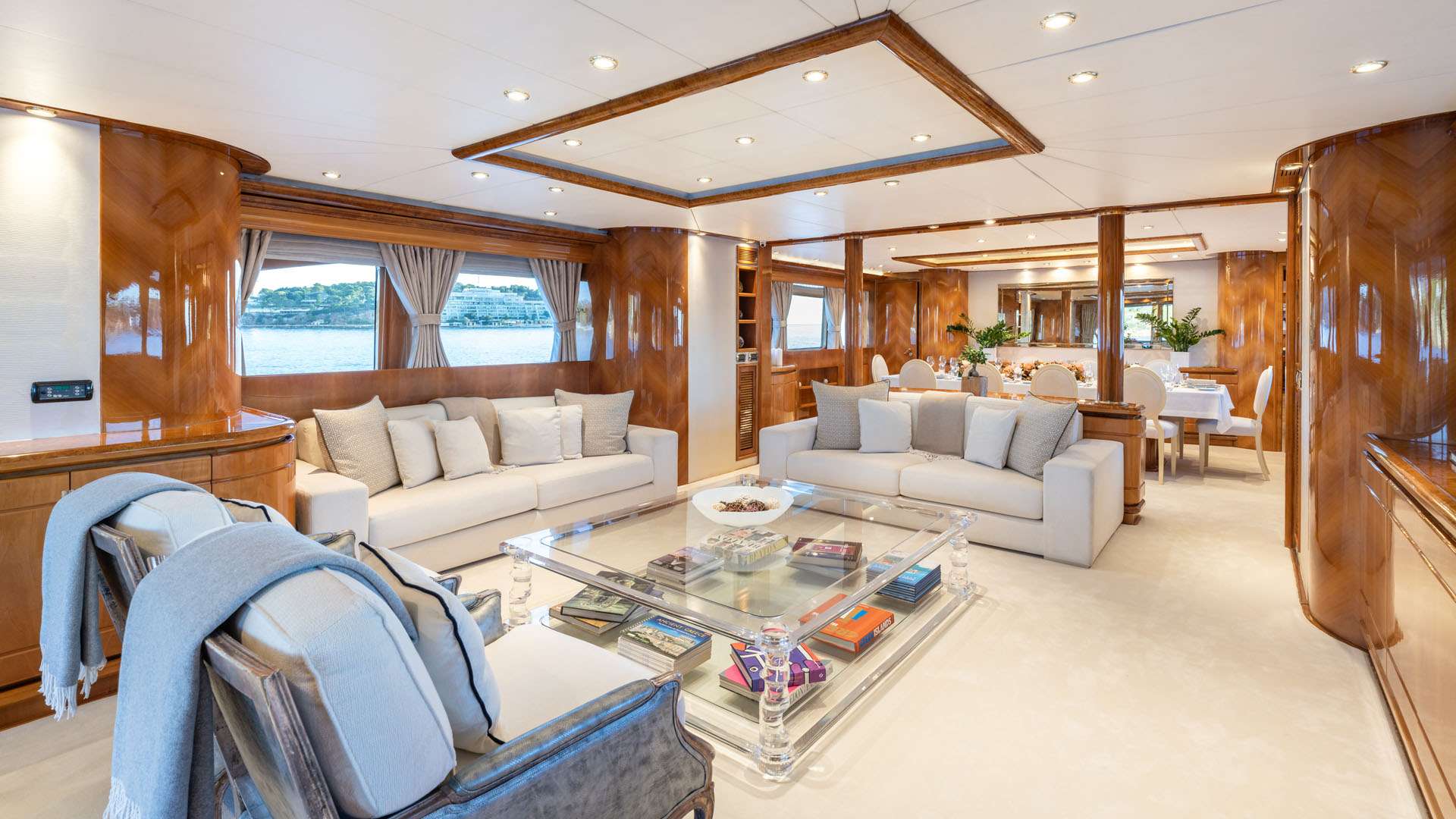 LADY G II - Image 2