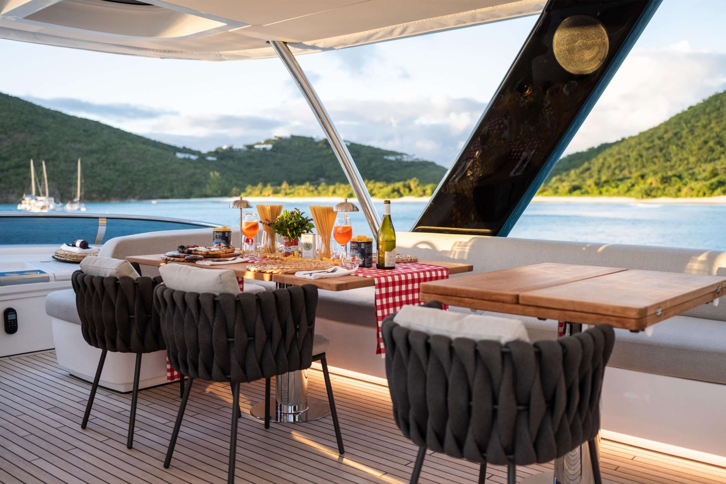 SIETE MARES - Image 11